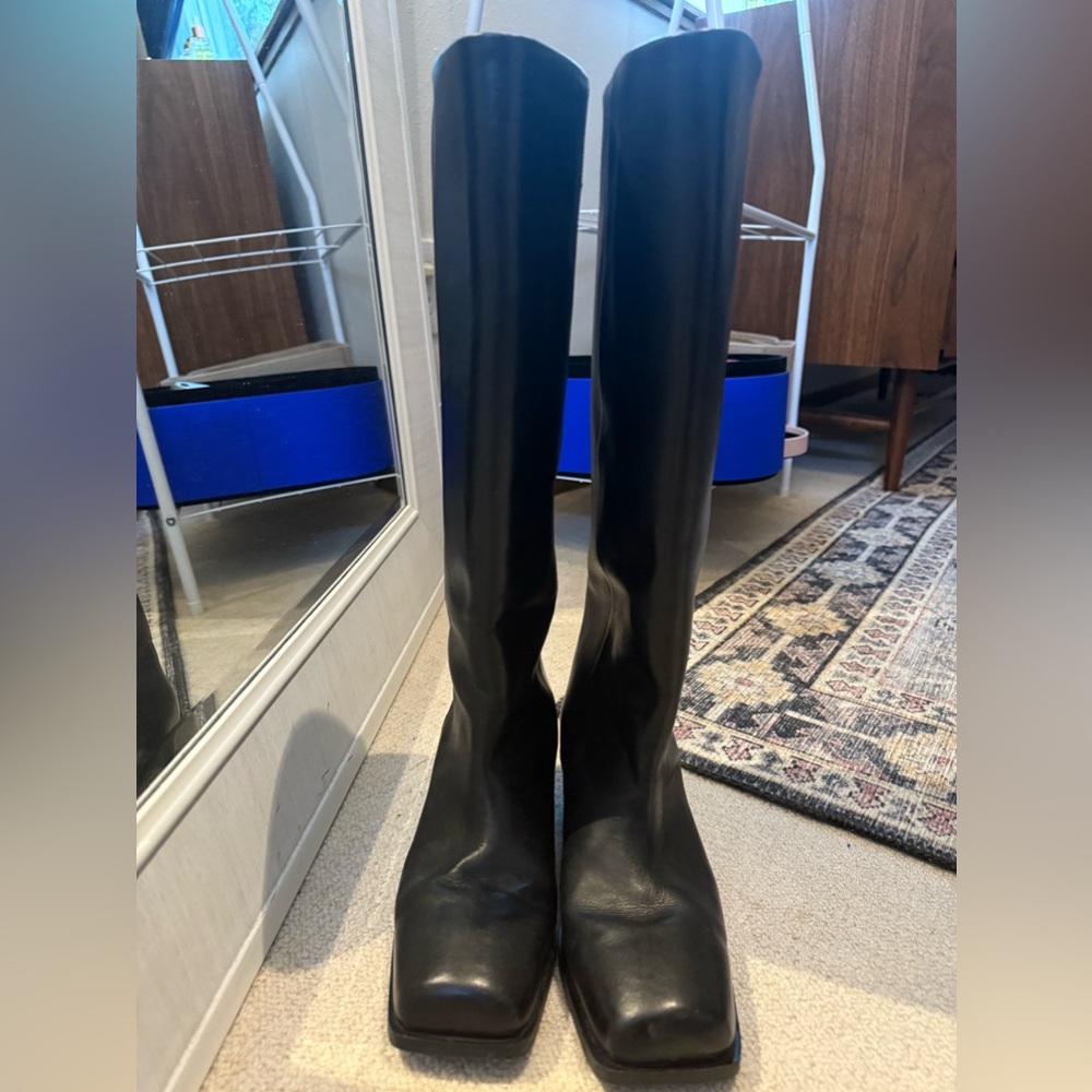 SQUARE-TOE LEATHER KNEE-HIGH BOOTS